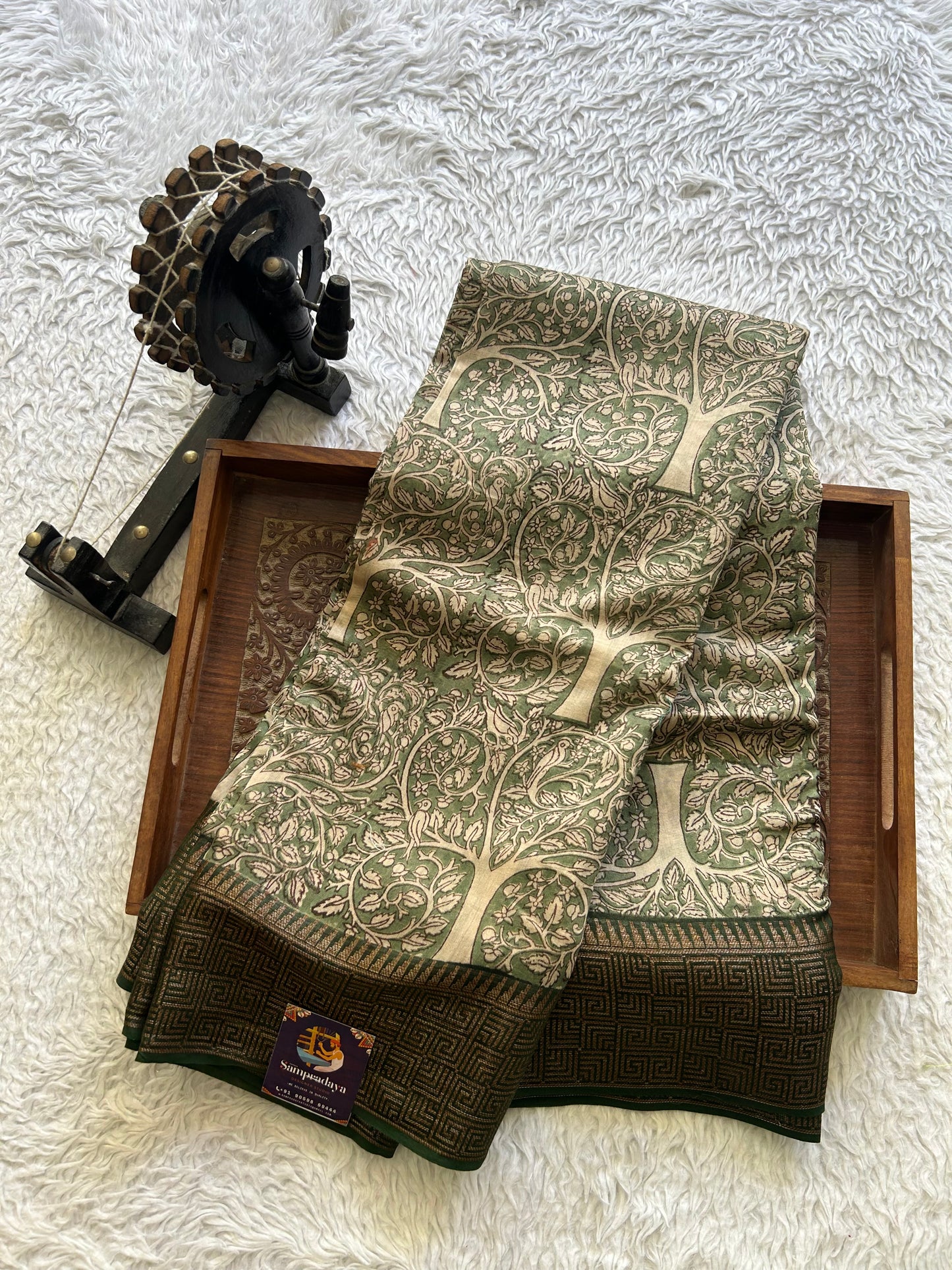 Green Maheshwari  Cotton Saree For Women - Elegant Office & Daily Wear.