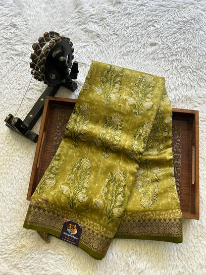 Mehndi Green Maheshwari  Cotton Saree For Women - Elegant Office & Daily Wear.