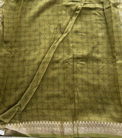 Mehndi Green Maheshwari  Cotton Saree For Women - Elegant Office & Daily Wear.