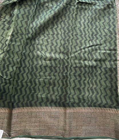 Green Maheshwari  Cotton Saree For Women - Elegant Office & Daily Wear.
