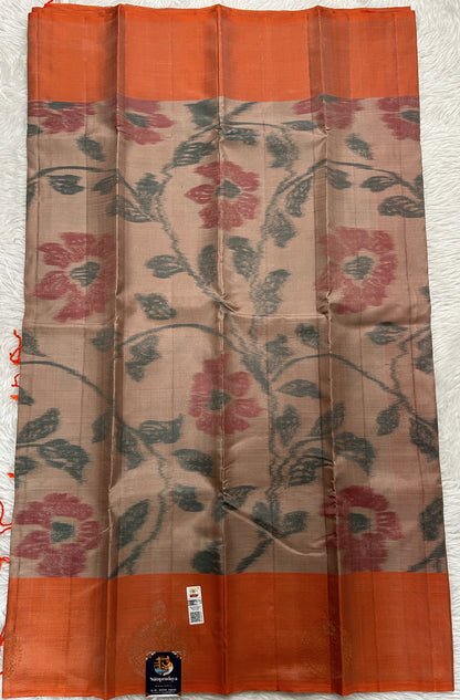 Kanjivaram Festive Silk Saree Beige colored Saree complemented with a Orange Colored Kanchi border. - Sampradaya Designer Studio