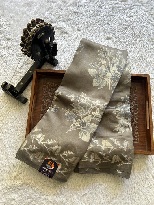 Gray Maheshwari  Cotton Saree for Women - Elegant Office & Daily Wear.