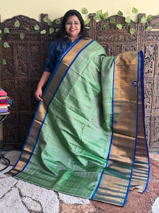 Green Gadwal Silk Saree with Gold Zari Border — Pure Handloom | Silk Mark Certified