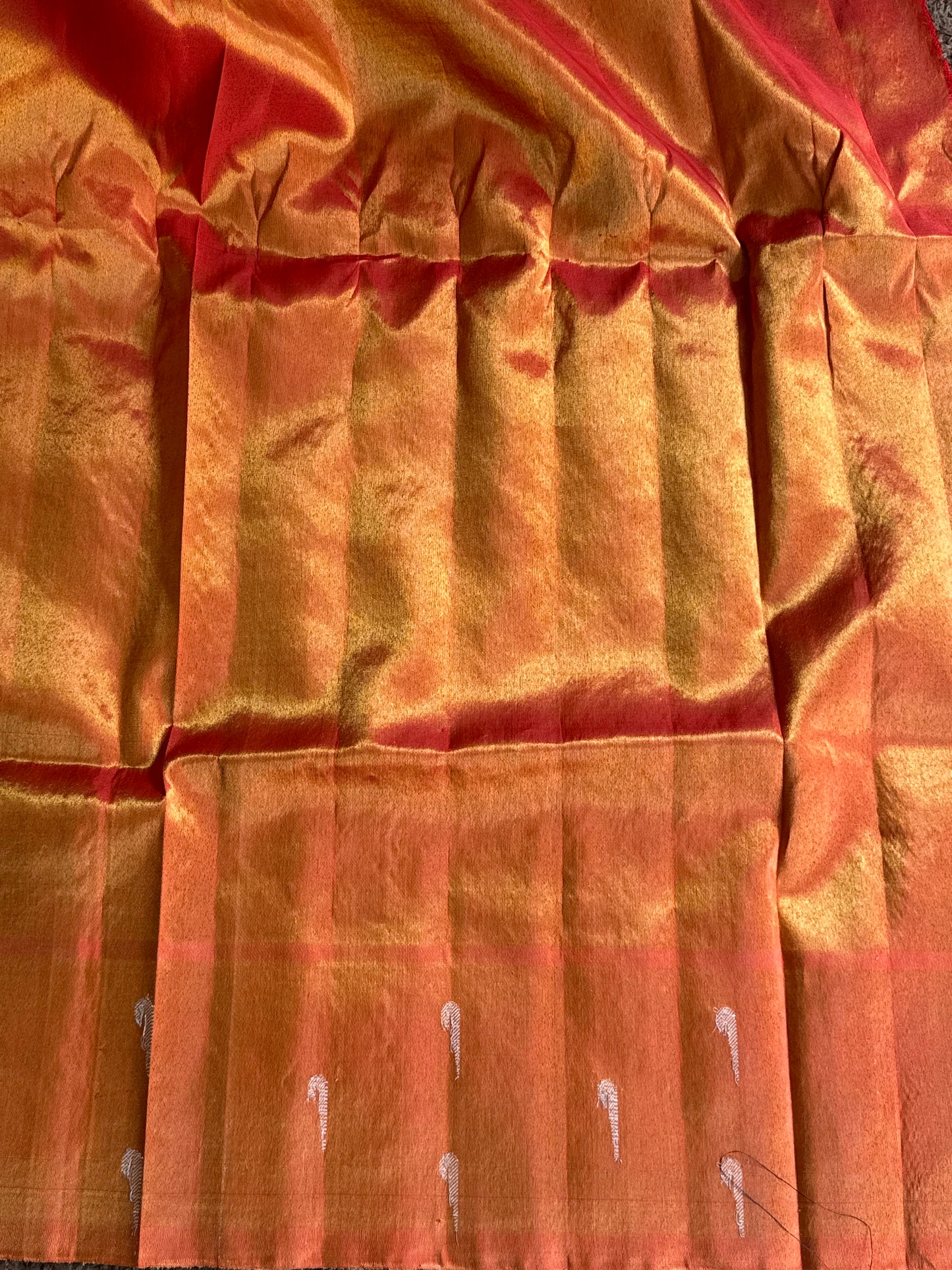 Gray Gadwal Silk Saree with Gold Zari Border — Pure Handloom | Silk Mark Certified