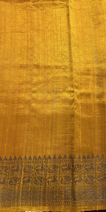 Banarasi Raw Silk Sarees Purple Colored Complemented With a Intricate Weaving Border - Sampradaya Designer Studio