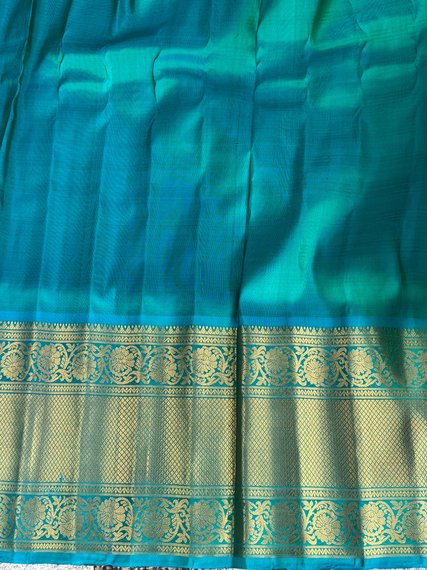 Green Gadwal Silk Saree with Gold Zari Border — Pure Handloom | Silk Mark Certified