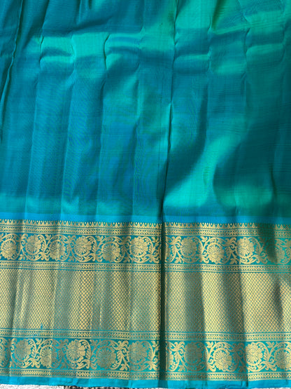 Green Gadwal Silk Saree with Gold Zari Border — Pure Handloom | Silk Mark Certified