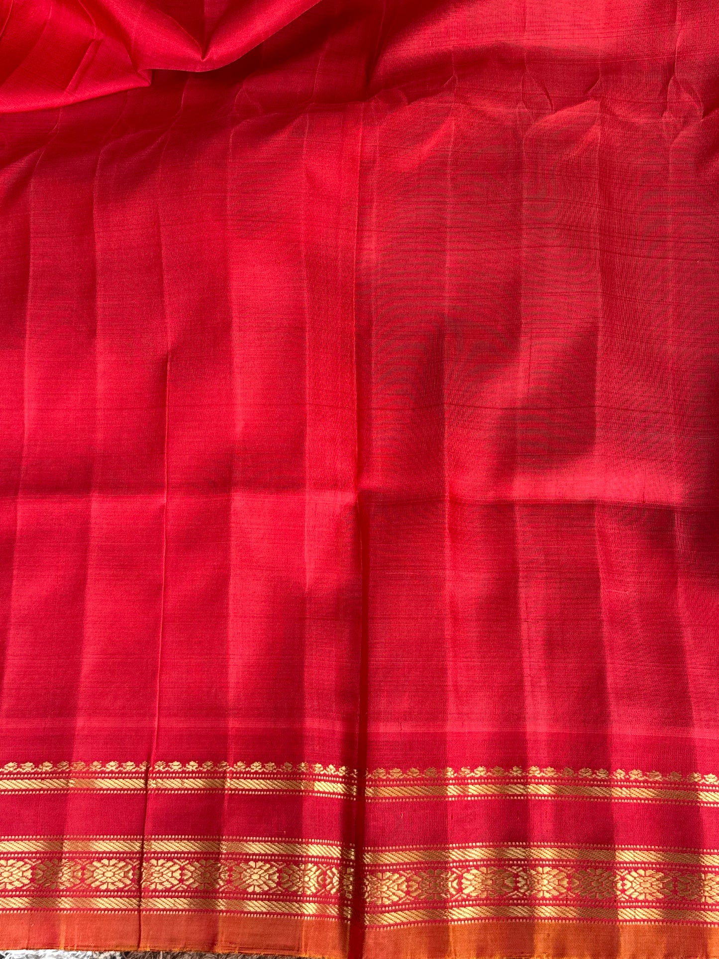 Green Gadwal Silk Saree with Gold Zari Border — Pure Handloom | Silk Mark Certified