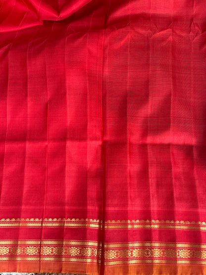 Green Gadwal Silk Saree with Gold Zari Border — Pure Handloom | Silk Mark Certified