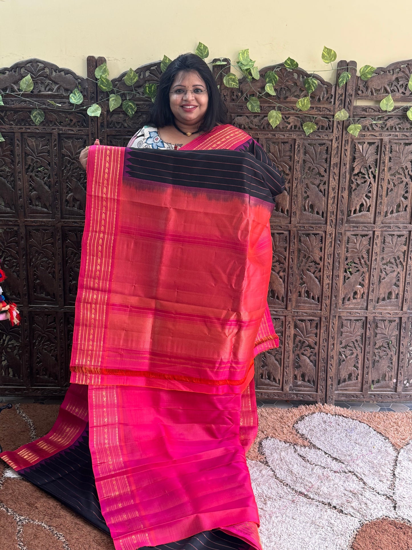 Black Gadwal Silk Saree with Gold Zari Border — Pure Handloom | Silk Mark Certified