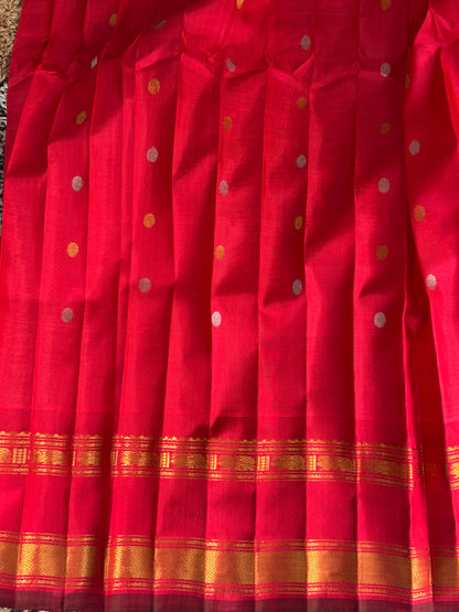 Gray Gadwal Silk Saree with Gold Zari Border — Pure Handloom | Silk Mark Certified