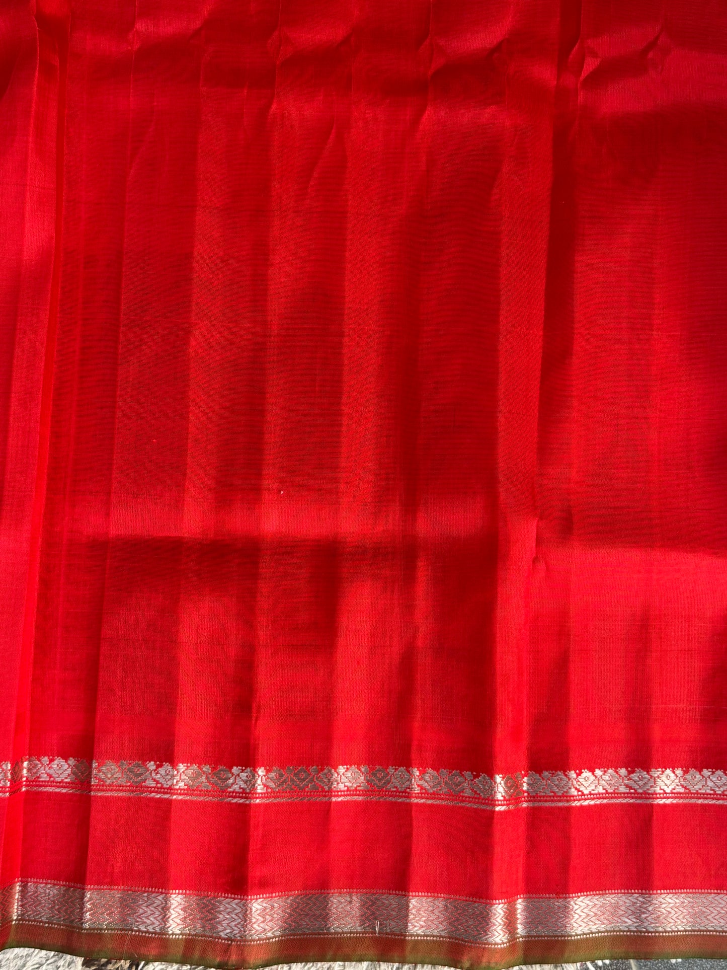 Gray Gadwal Silk Saree with Gold Zari Border — Pure Handloom | Silk Mark Certified