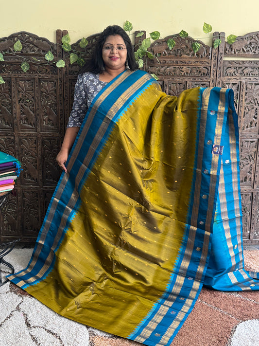 Green Gadwal Silk Saree with Gold Zari Border — Pure Handloom | Silk Mark Certified