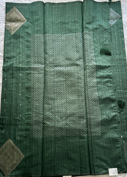 Semi Tussar Saree Bottle Green Colored complemented with a Borderless. - Sampradaya Designer Studio