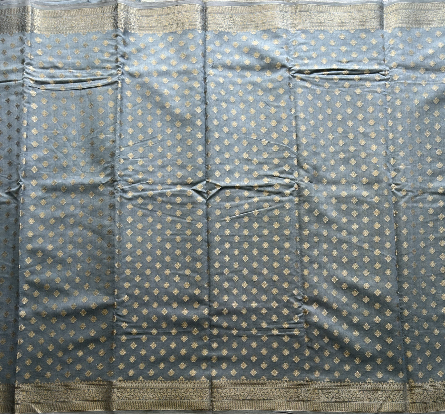 Gray Maheshwari  Cotton Saree For Women - Elegant Office & Daily Wear.
