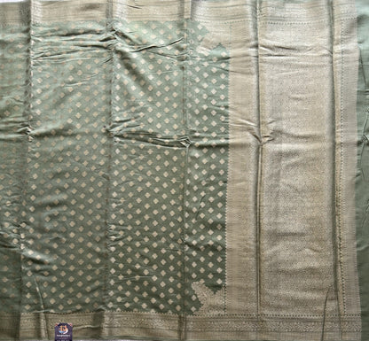 Green Maheshwari  Cotton Saree For Women - Elegant Office & Daily Wear.