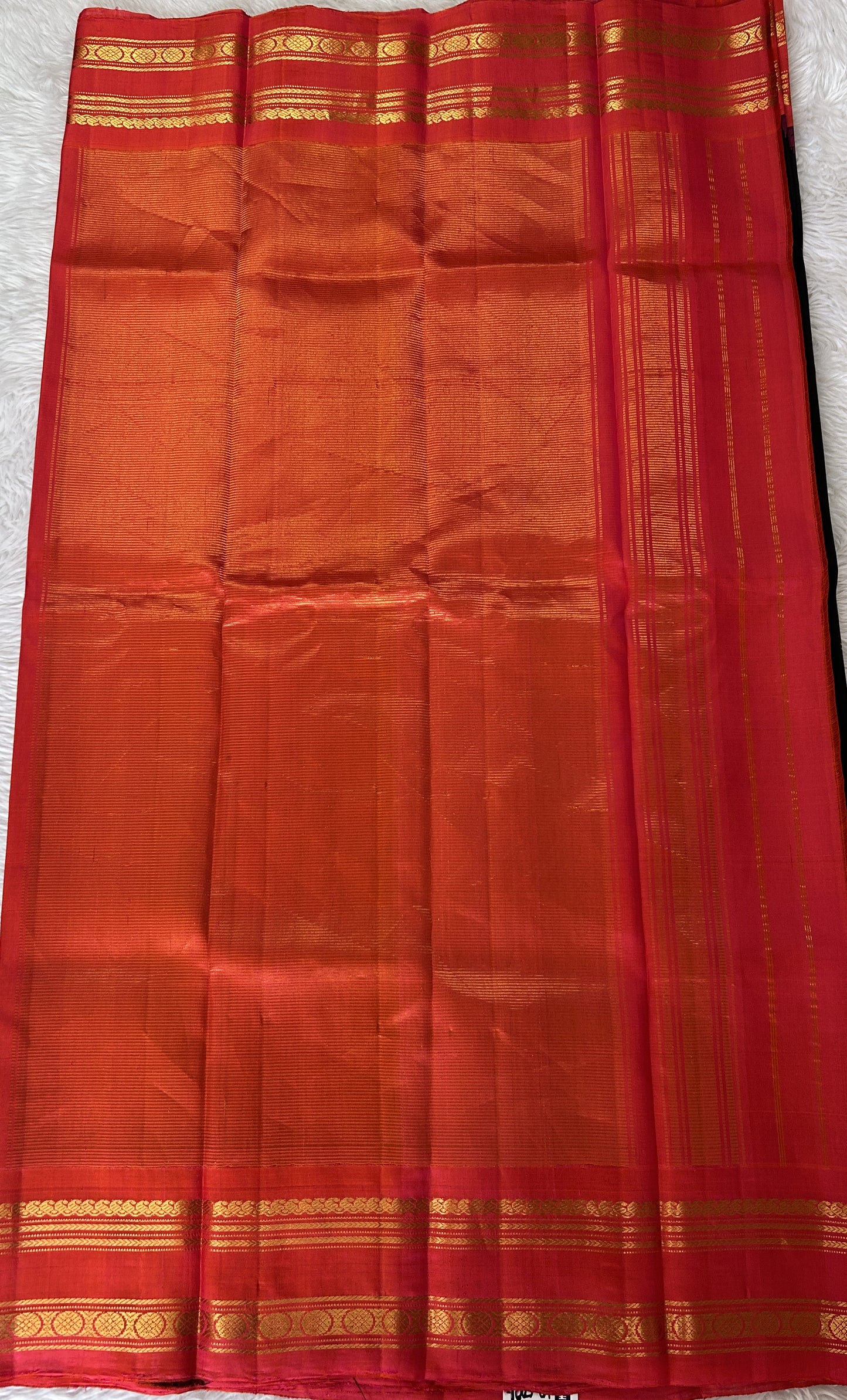 Gadwal Pattu Black Colored Saree Complemented With a Pink Color Kanchi Gap Border - Sampradaya Designer Studio