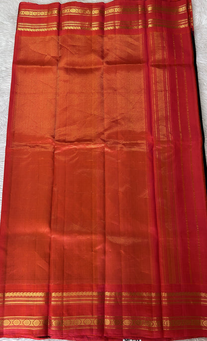 Gadwal Pattu Black Colored Saree Complemented With a Pink Color Kanchi Gap Border - Sampradaya Designer Studio
