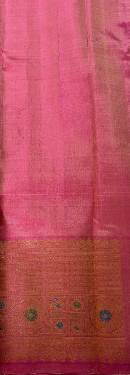 Gadwal Pattu Saree Cream Colored Complemented With a Pink Color Kanchi Border - Sampradaya Designer Studio