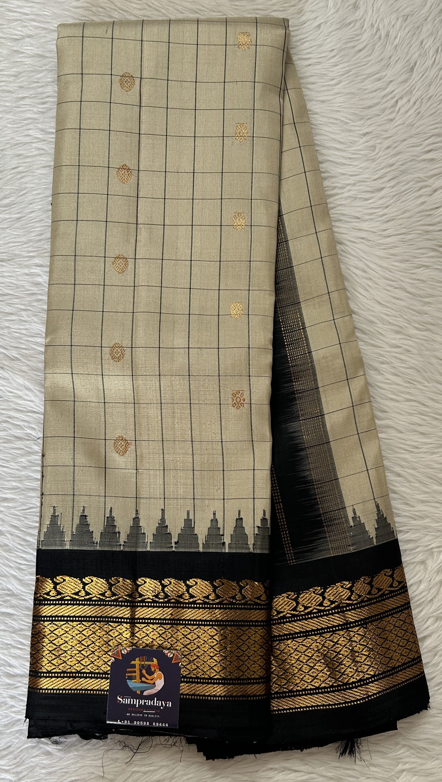 Gadwal Pattu Saree Cream Colored Complemented With a Black Color Kanchi Border - Sampradaya Designer Studio