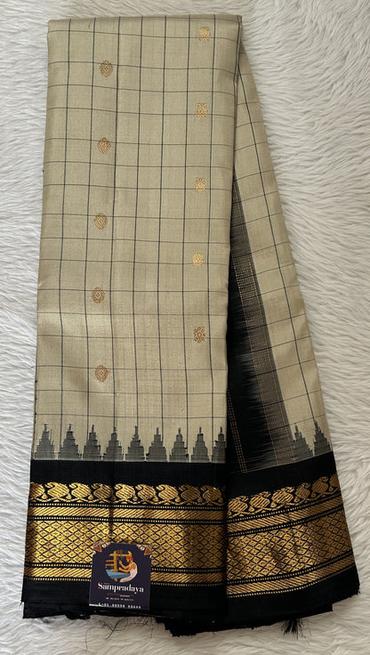 Gadwal Pattu Saree Cream Colored Complemented With a Black Color Kanchi Border - Sampradaya Designer Studio