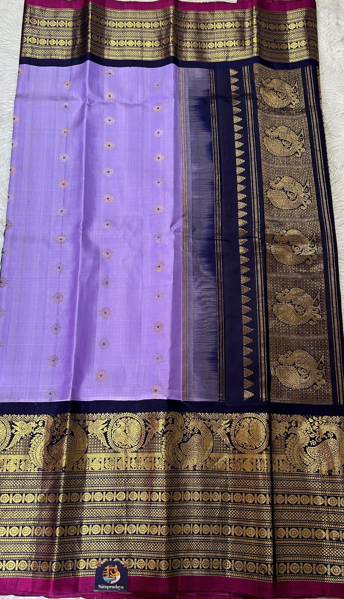Gadwal Pattu Saree Lavender Colored Complemented With a Navy Blue Color Kanchi Border - Sampradaya Designer Studio