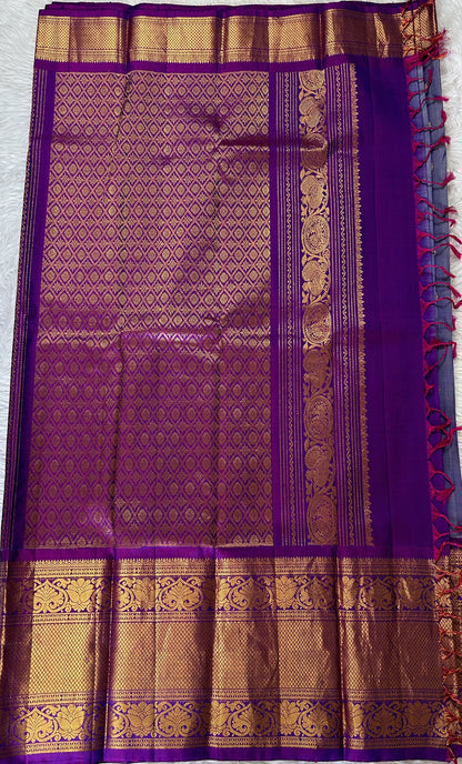 Gadwal Silk Saree Light Purple Colored Complemented With a Brinjal Color Kanchi Border - Sampradaya Designer Studio