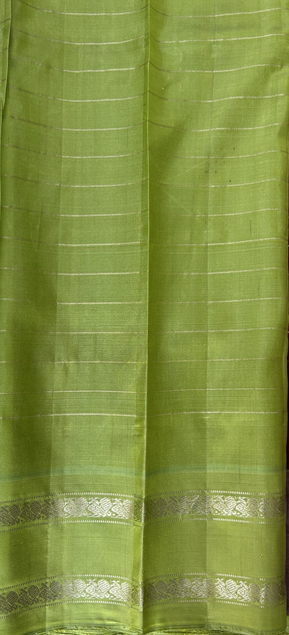 Gadwal Silk Saree Purple Colored Complemented With a Green Color Kanchi Gap Border - Sampradaya Designer Studio