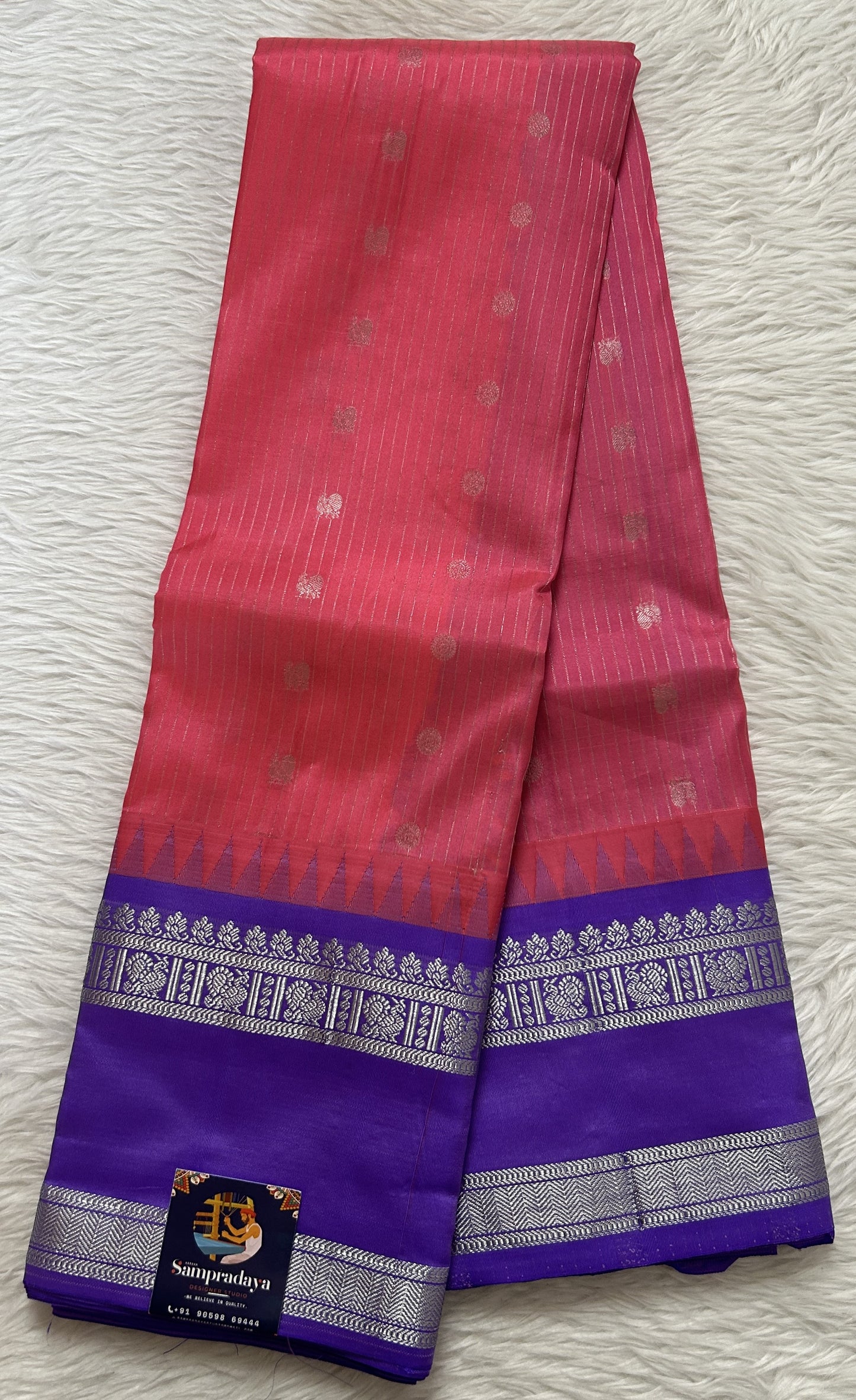 Gadwal Silk Saree Pink colored complemented with a Lilac Color Kanchi Gap Border - Sampradaya Designer Studio