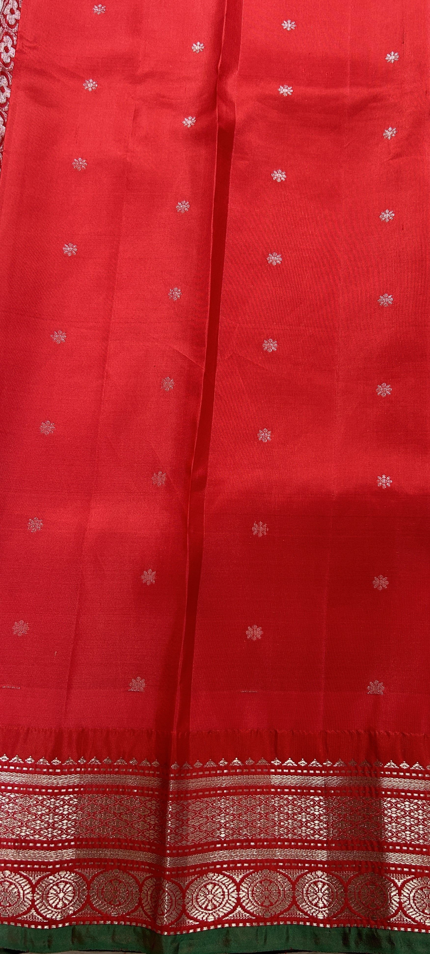 Gadwal Silk Saree Lavender colored complemented with a Red Color Kanchi Border - Sampradaya Designer Studio