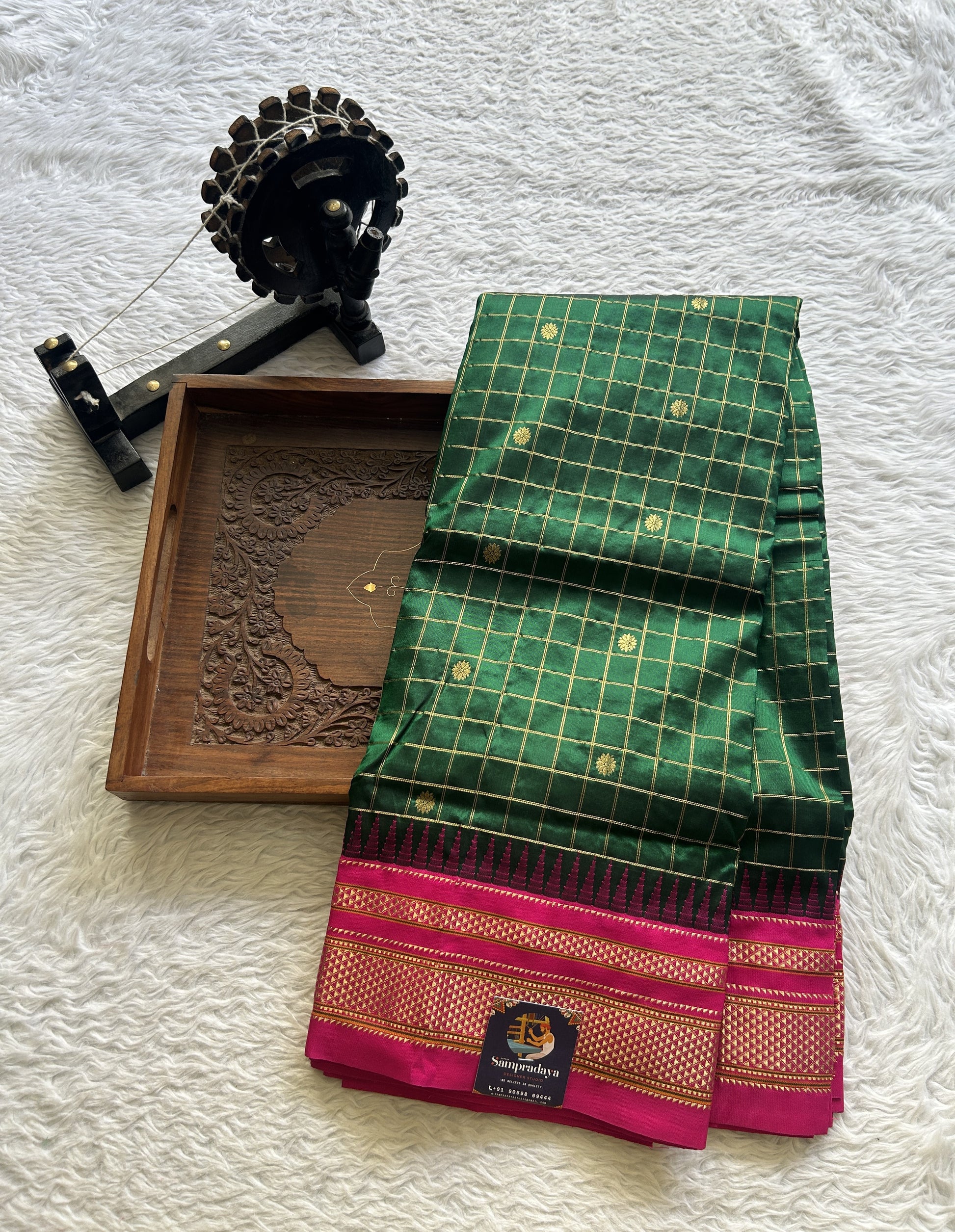 Narayanpet Silk Checks Saree Bottle Green Colored Complemented with a Zari Border. - Sampradaya Designer Studio
