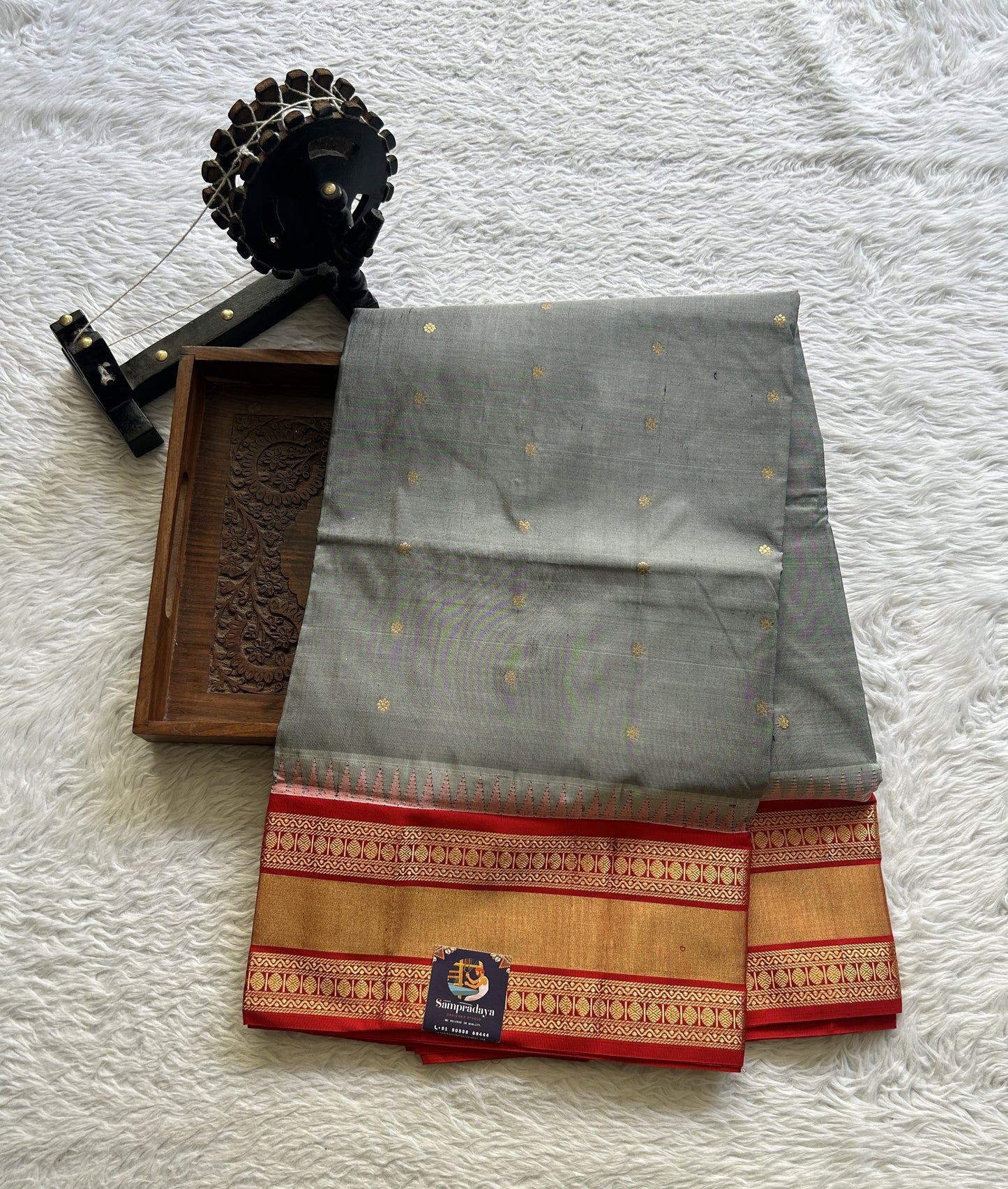 Narayanpet Silk Saree Gray Colored Complemented with a Red Zari Border. - Sampradaya Designer Studio