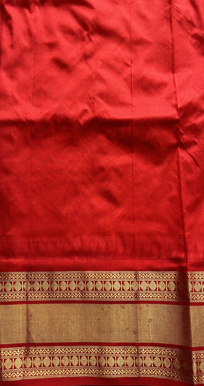Narayanpet Silk Saree Gray Colored Complemented with a Red Zari Border. - Sampradaya Designer Studio