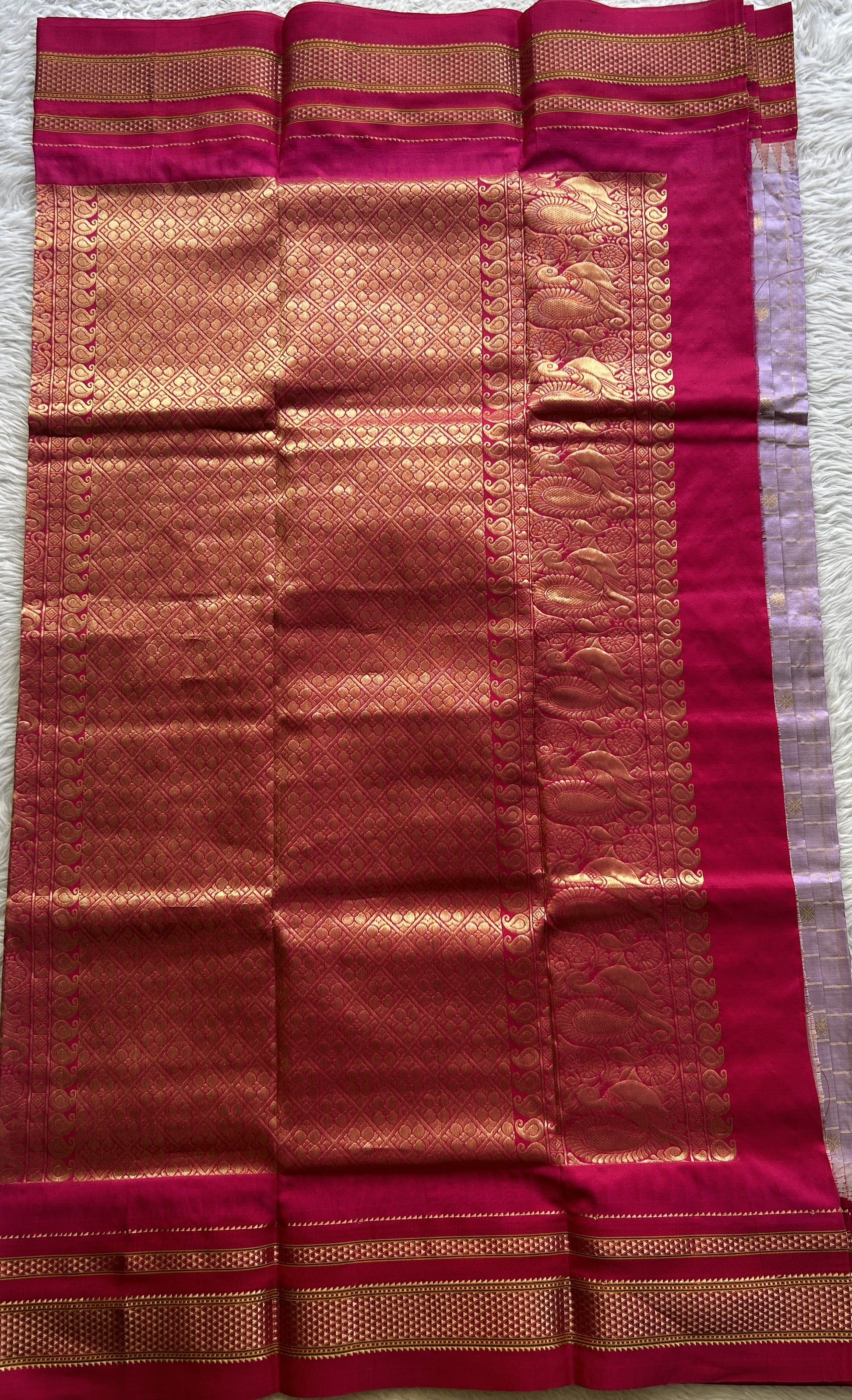 Narayanpet Silk Checks Saree Lilac Colored Complemented with a Pink Zari Border. - Sampradaya Designer Studio