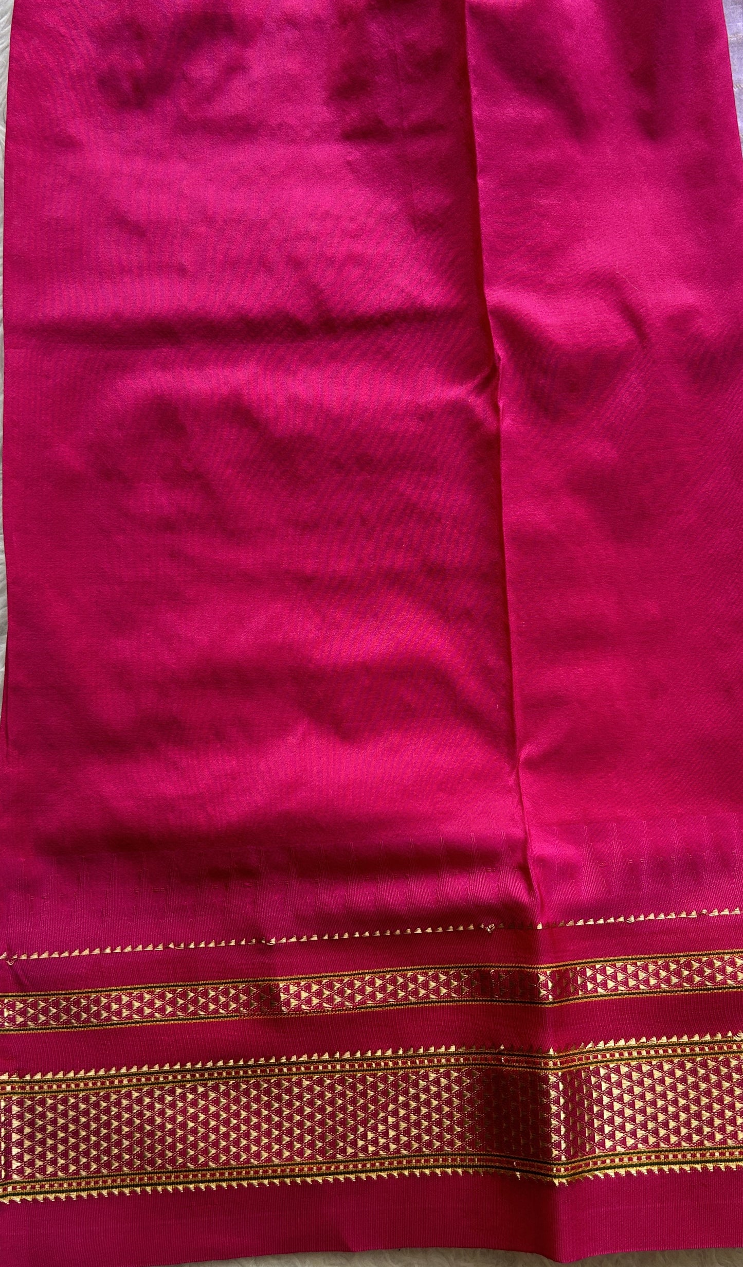 Narayanpet Silk Checks Saree Lilac Colored Complemented with a Pink Zari Border. - Sampradaya Designer Studio