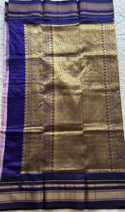 Narayanpet Silk Checks Saree Lilac Colored Complemented with a Zari Border. - Sampradaya Designer Studio