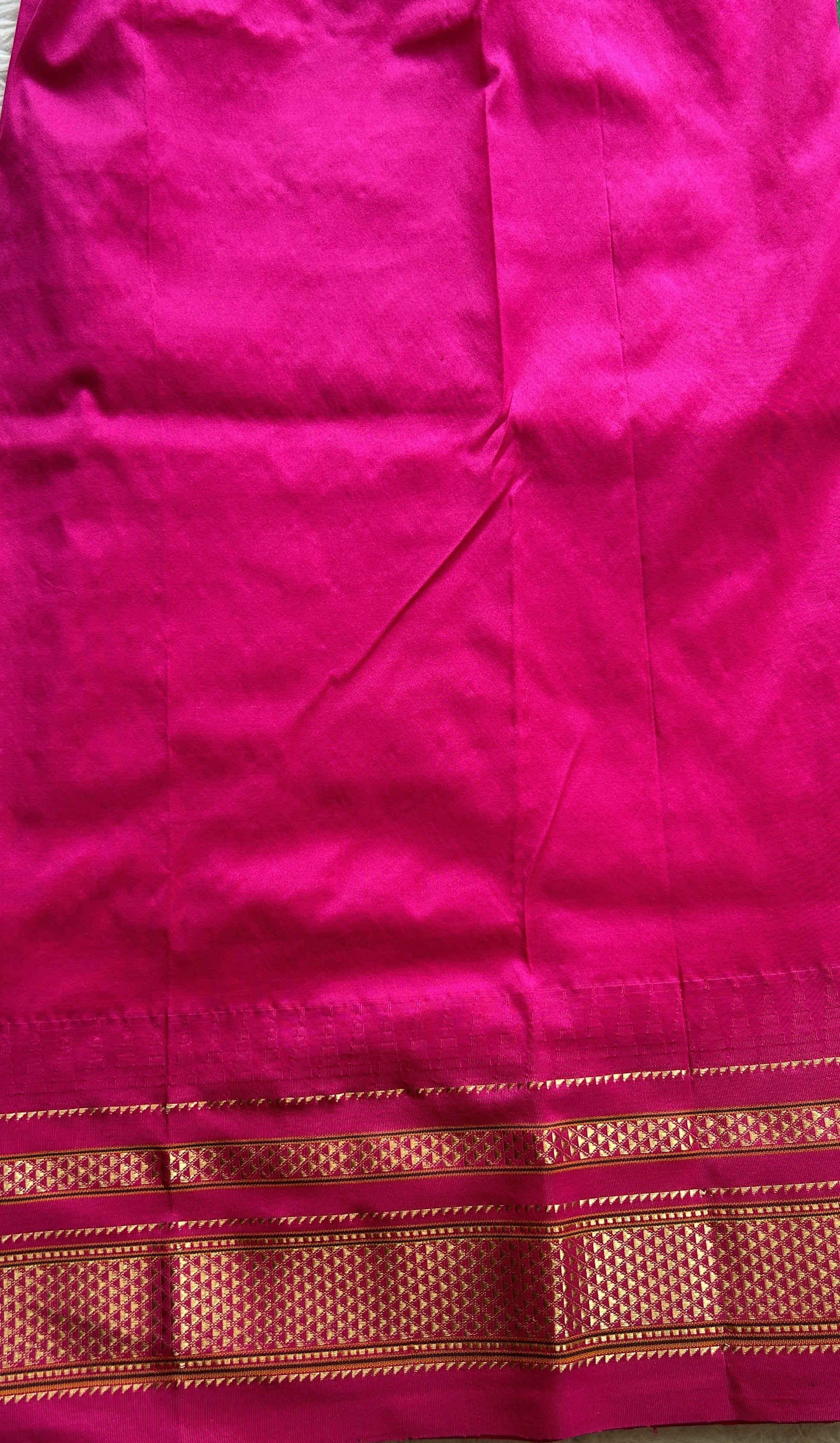 Narayanpet Silk Checks Saree Bottle Green Colored Complemented with a Zari Border. - Sampradaya Designer Studio