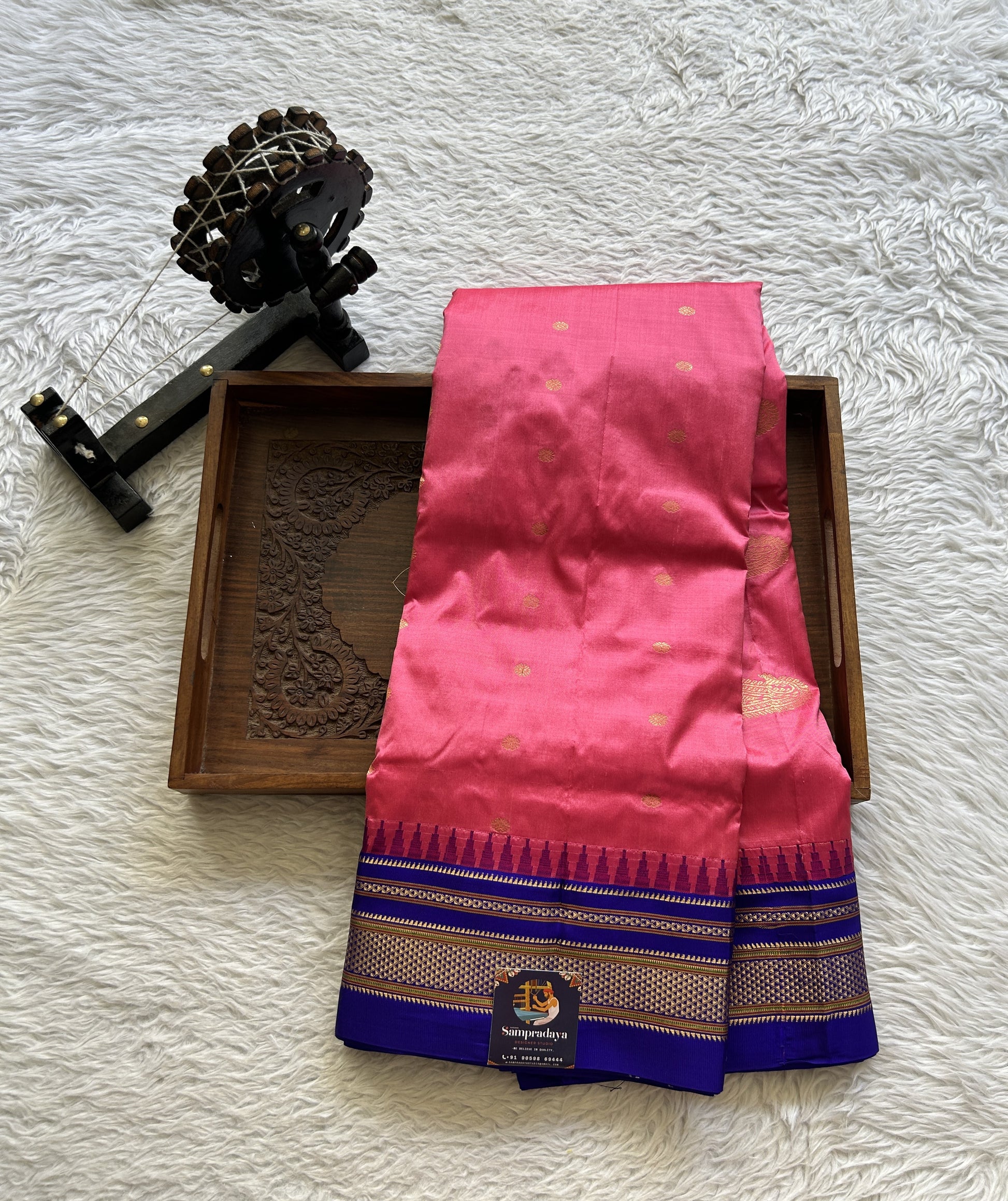 Narayanpet Silk Saree Pink Colored Complemented with a Blue Zari Border. - Sampradaya Designer Studio