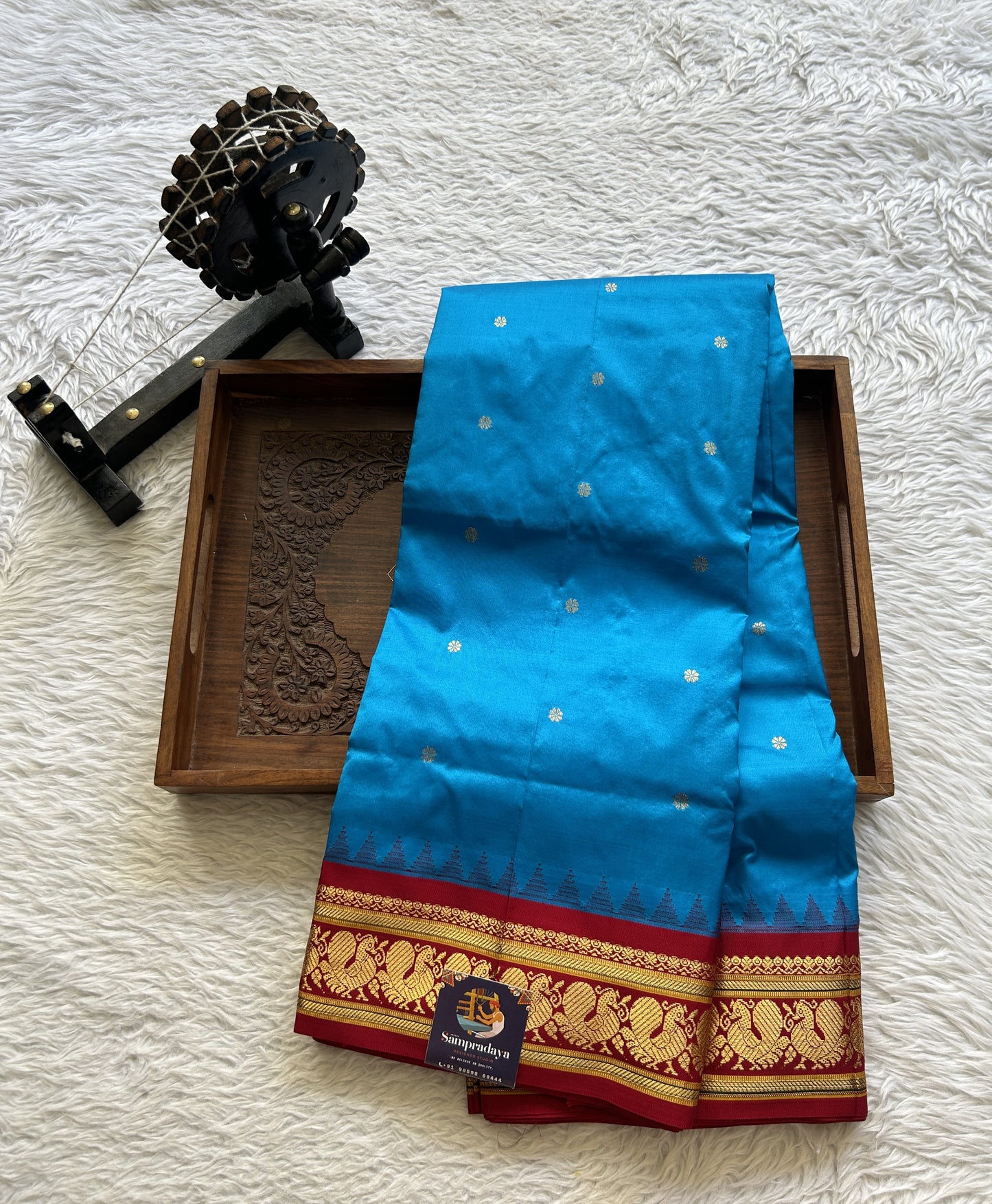 Narayanpet Silk Saree Royal Blue Colored Complemented with a Maroon Zari Border. - Sampradaya Designer Studio