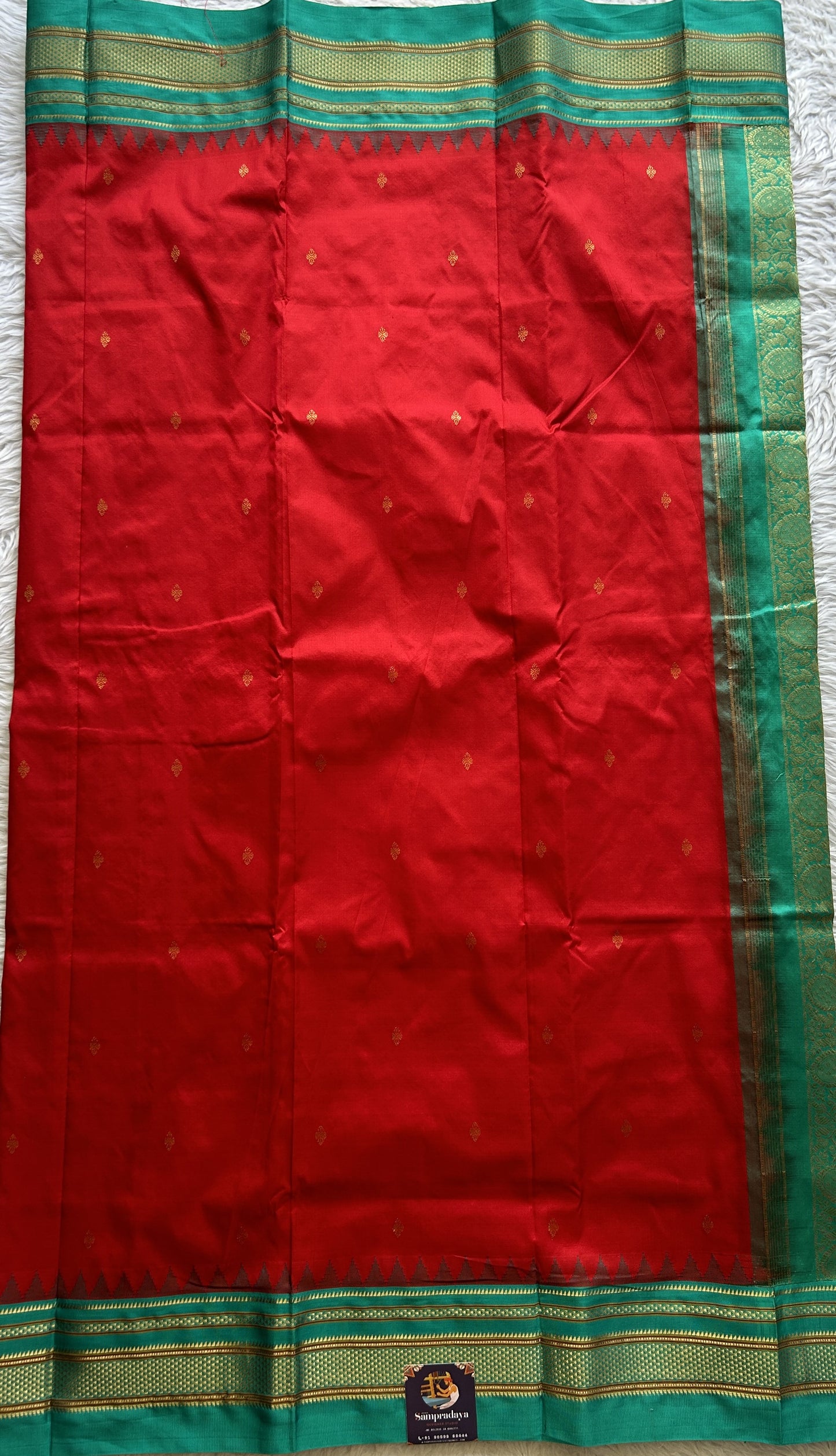 Narayanpet Silk Saree Red Colored Complemented with a Rama Green Zari Border. - Sampradaya Designer Studio
