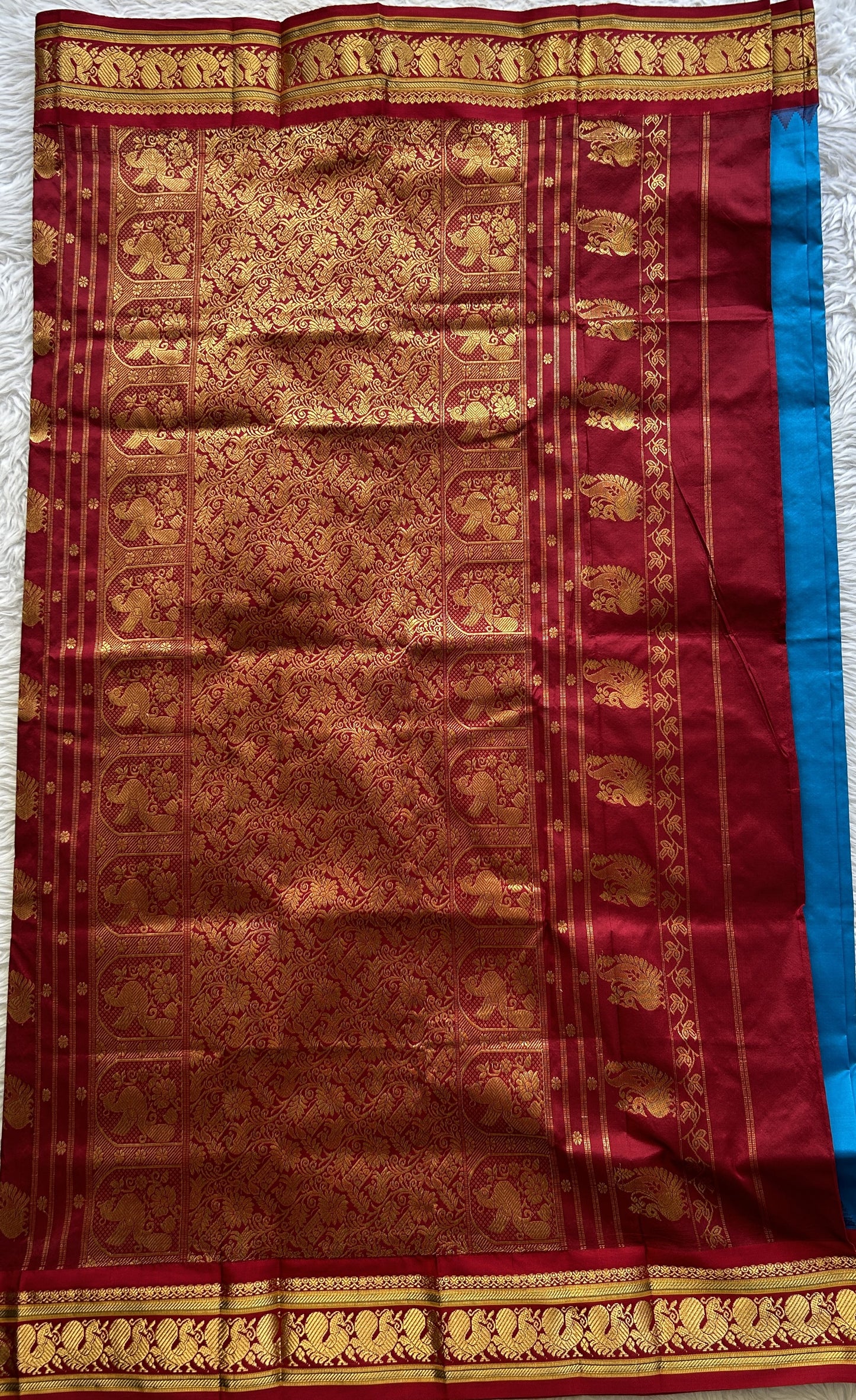 Narayanpet Silk Saree Royal Blue Colored Complemented with a Maroon Zari Border. - Sampradaya Designer Studio