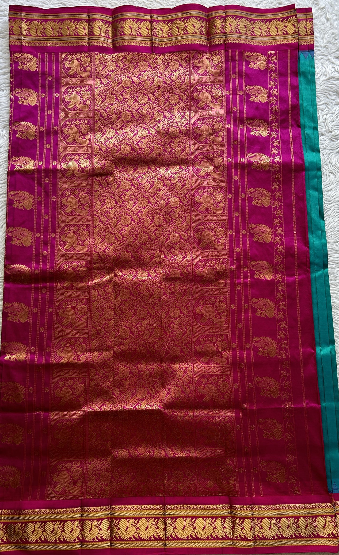 Narayanpet Silk Saree Rama Green Colored Complemented with a Pink Zari Border. - Sampradaya Designer Studio