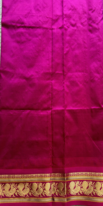 Narayanpet Silk Saree Rama Green Colored Complemented with a Pink Zari Border. - Sampradaya Designer Studio