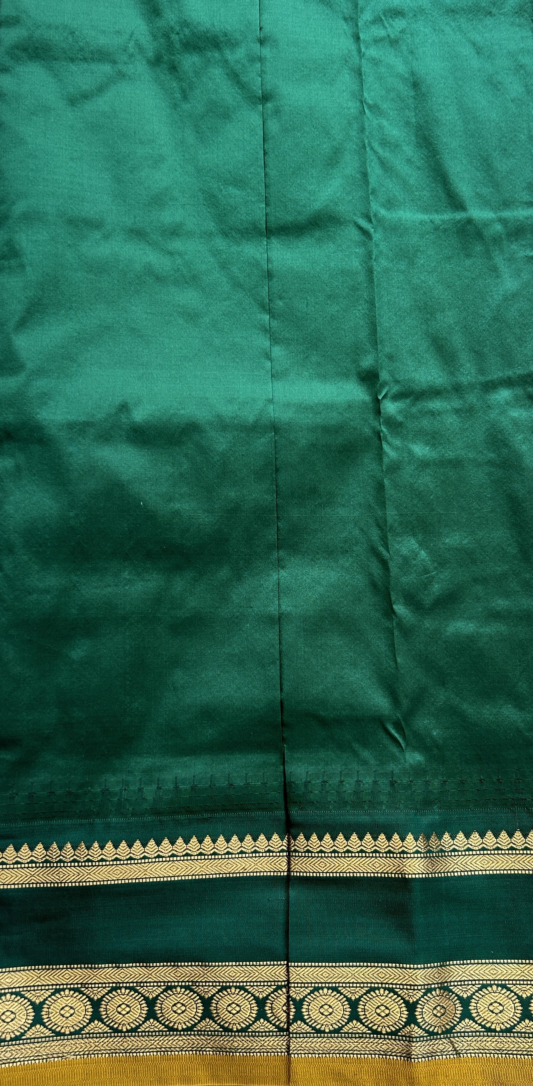 Narayanpet Silk Saree Dark Peach Colored Complemented with a Dark Green Zari Border. - Sampradaya Designer Studio