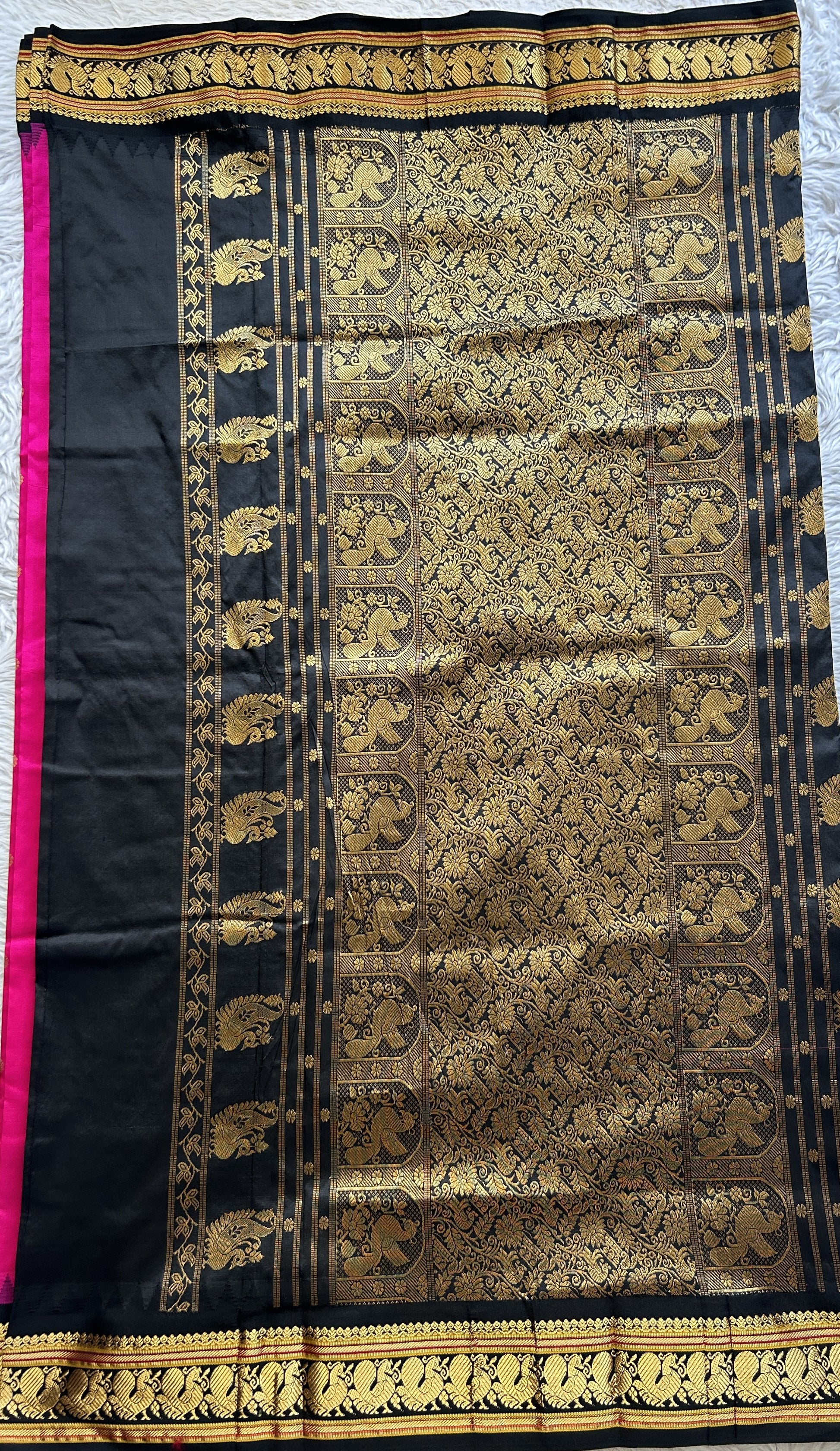 Narayanpet Silk Saree Hot Pink Colored Complemented with a Black Zari Border. - Sampradaya Designer Studio