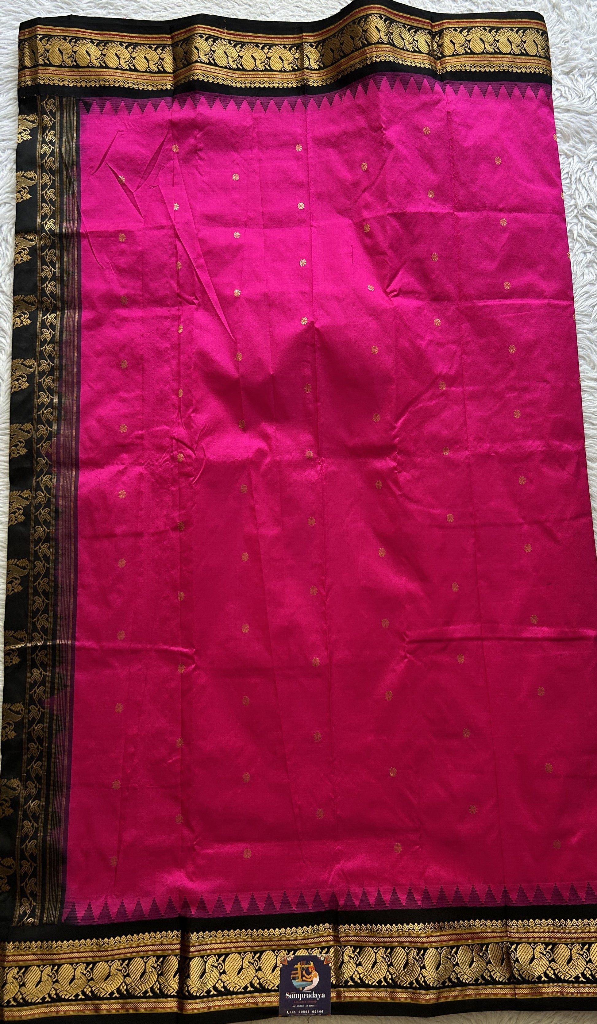 Narayanpet Silk Saree Hot Pink Colored Complemented with a Black Zari Border. - Sampradaya Designer Studio