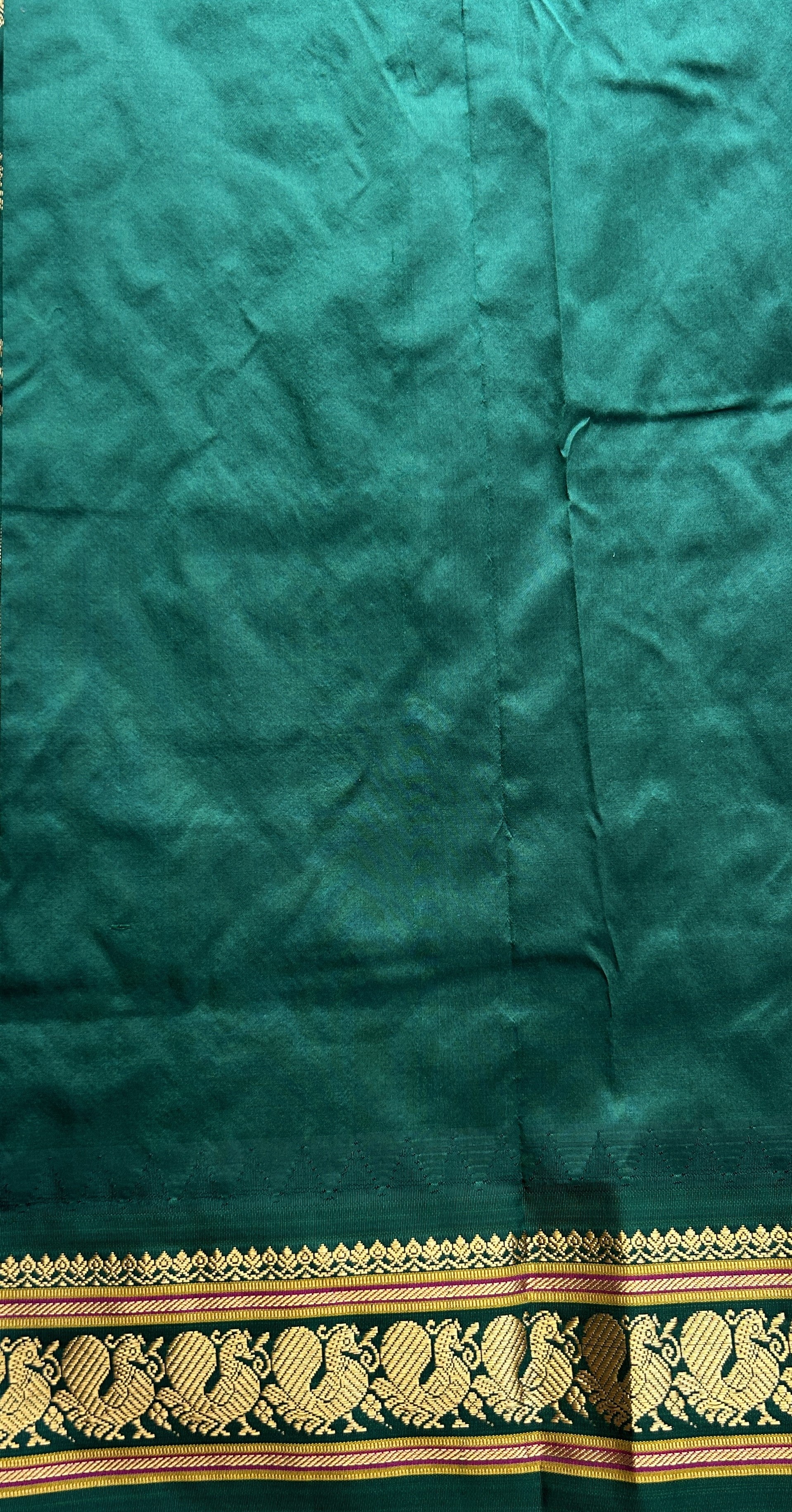 Narayanpet Silk Saree Purple Colored Complemented with a Green Zari Border. - Sampradaya Designer Studio