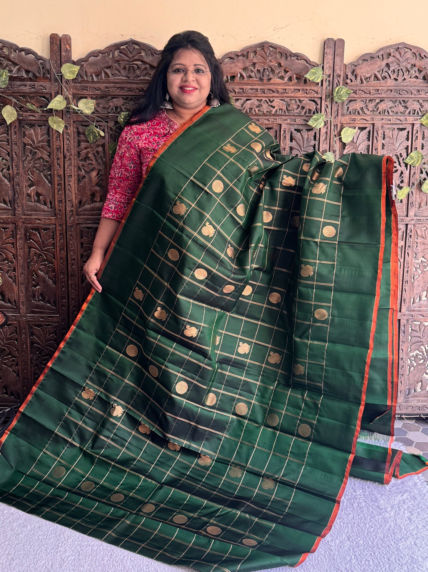 Pure Kanjivaram Silk Saree | Green With Gold Zari Border | Handloom | Silk Mark Certified