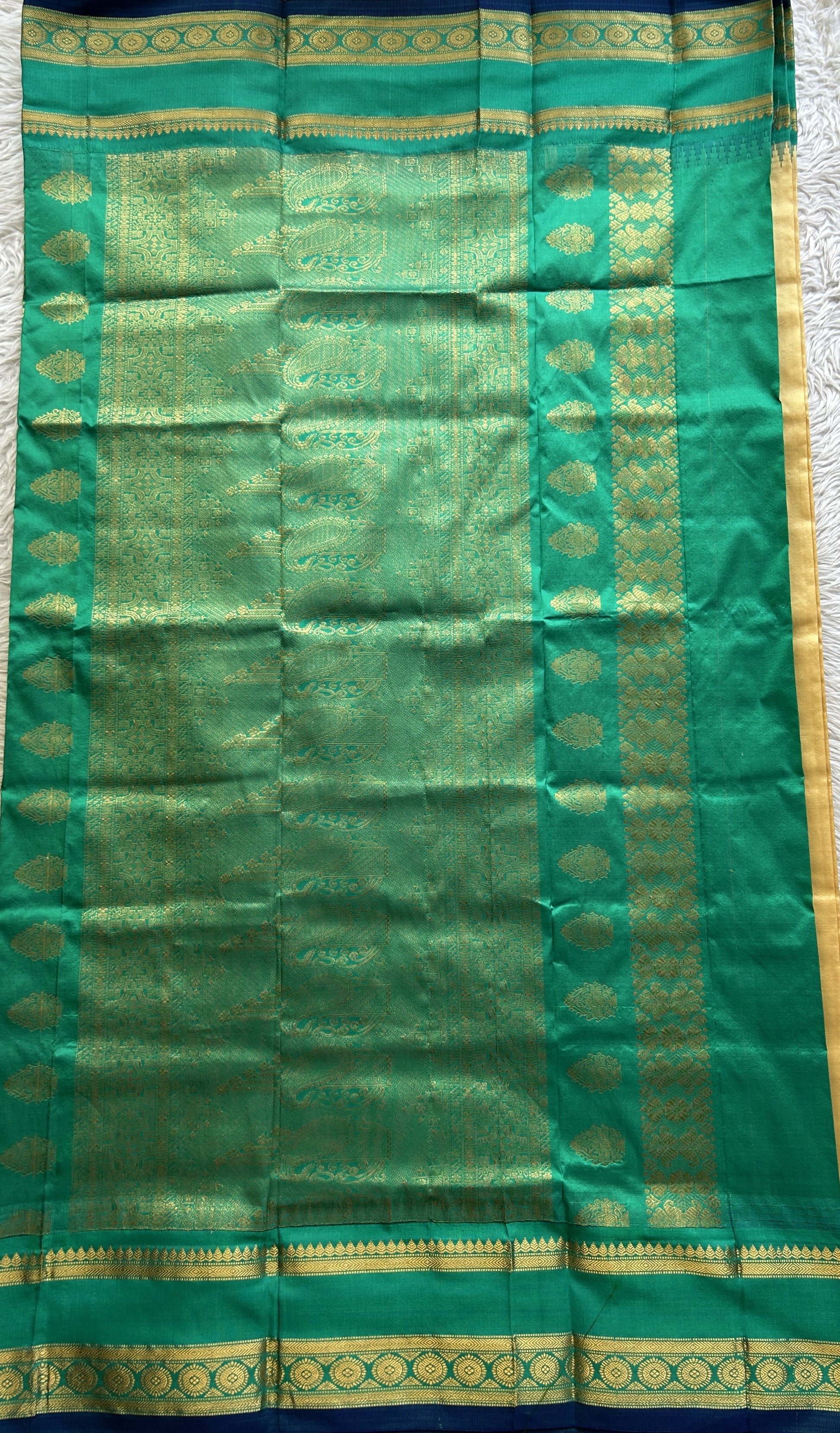 Narayanpet Silk Saree Cream Colored Complemented with a Rama Green Zari Border. - Sampradaya Designer Studio