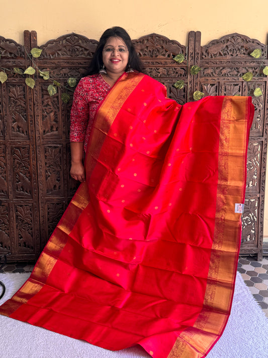 Pure Kanjivaram Silk Saree | Pink With Gold Zari Border | Handloom | Silk Mark Certified